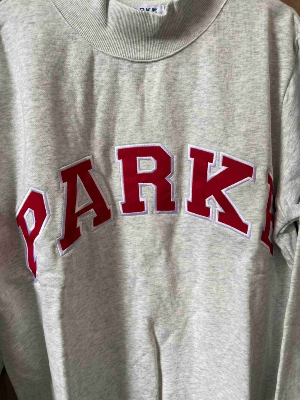 PARKE Heather Grey Mock Neck Sweatshirt Red Letter Patch - Picture 3 of 6